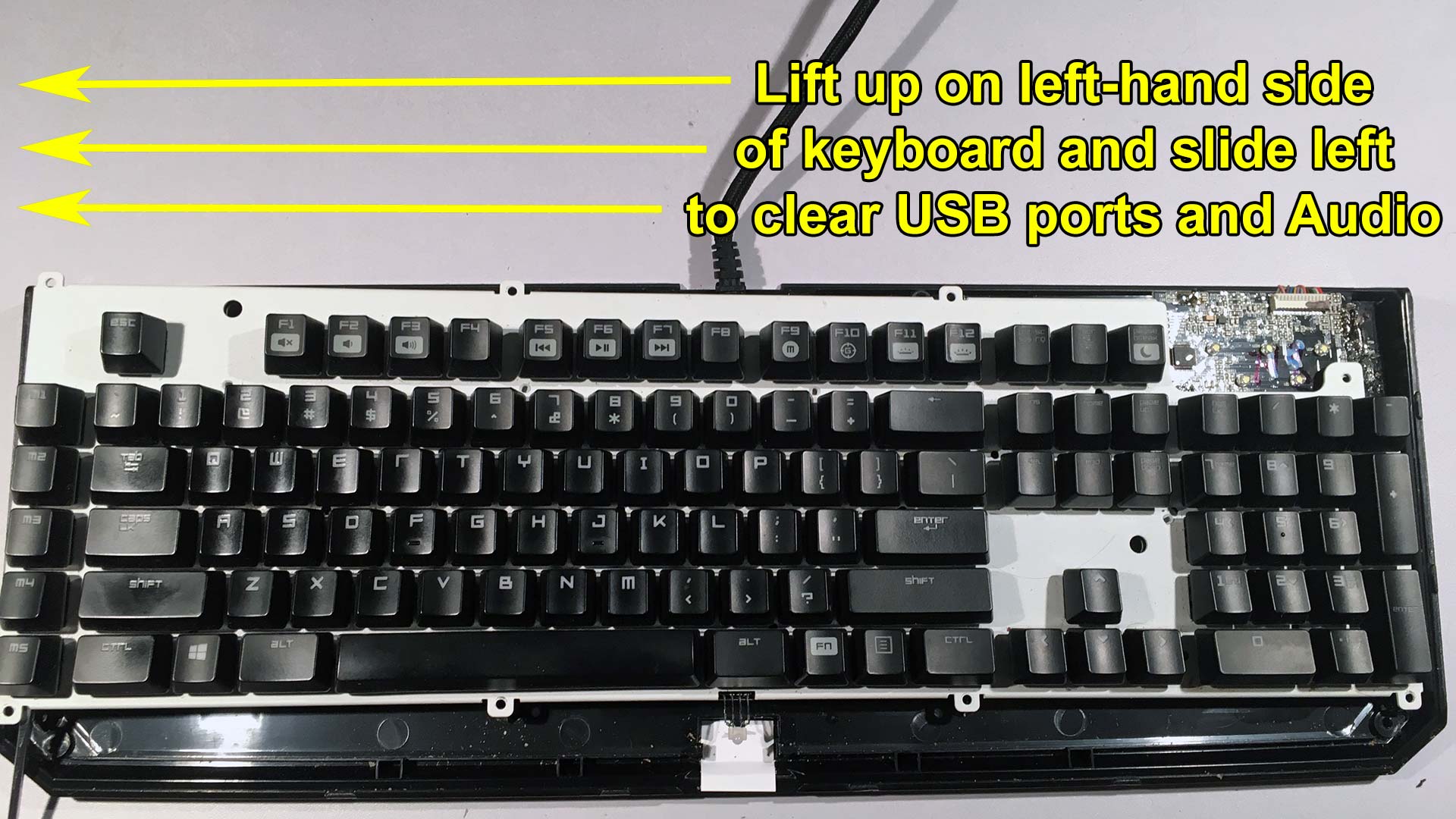 Razer Blackwidow 2014 - removing keyboard from lower plastic assembly.