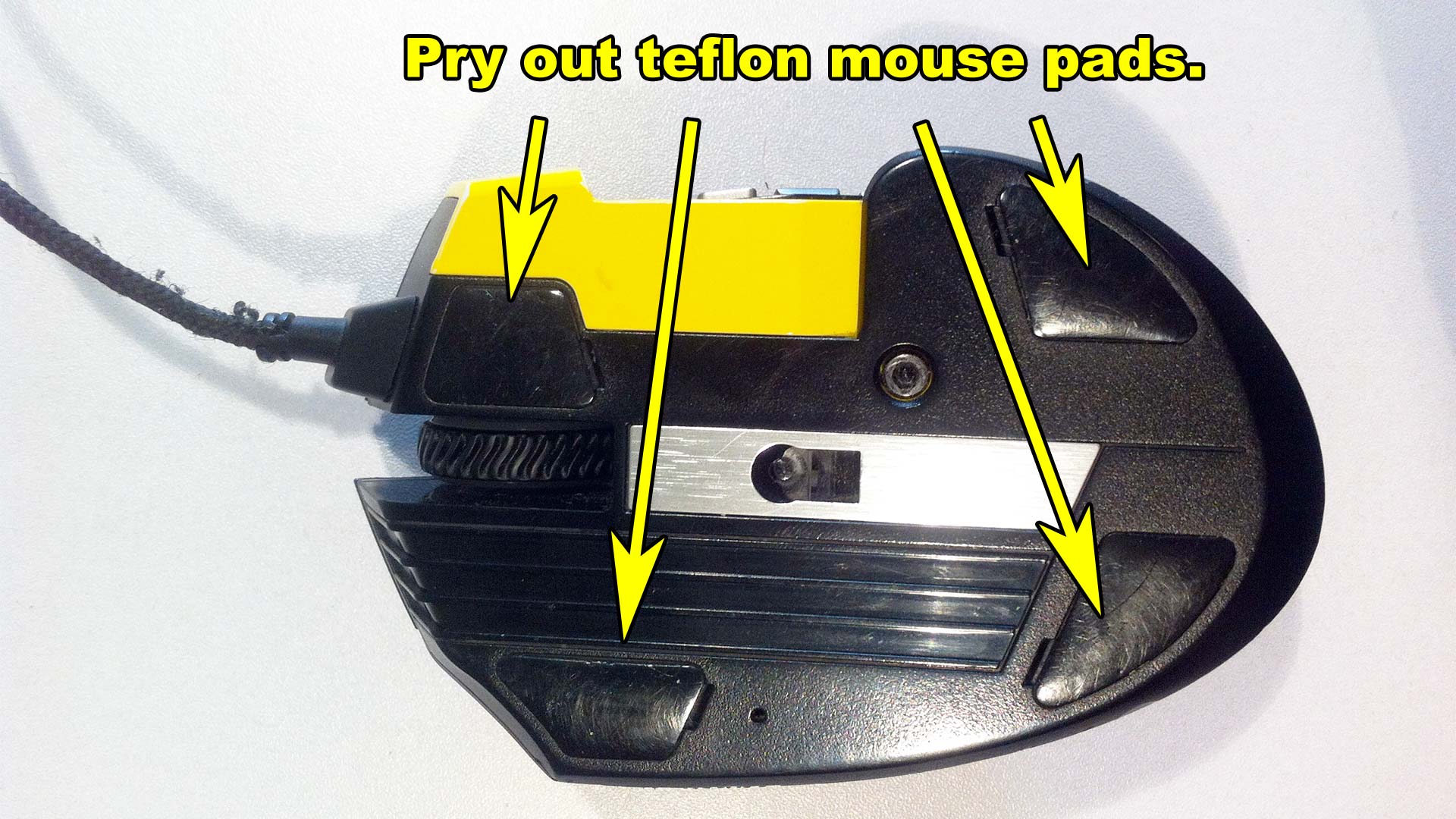 Corsair Scimitar Mouse Disassembly - Remove Teflon mouse pads.