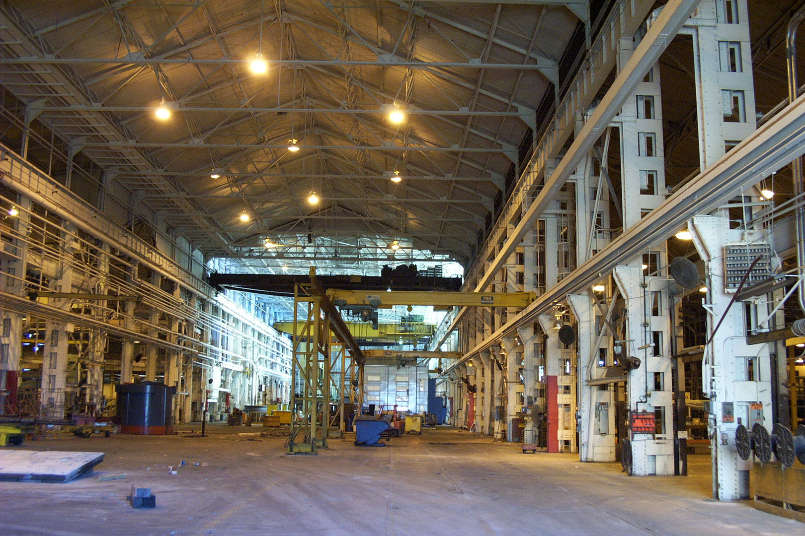 Inside of the Nordberg plant 2004